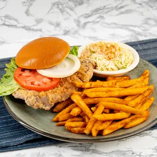 Pork Tenderloin Sandwich/Sandwich de Lomo de Cerdo